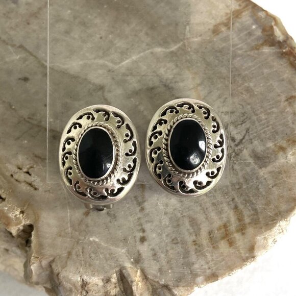 VTG Sterling Silver 925 Mexico Heavy Oval Bezel Set Black Onyx Clip On Earrings - Picture 6 of 15